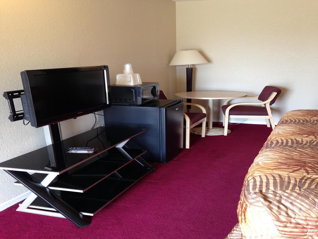 Hometown Inn And Suites Elk City Cameră foto