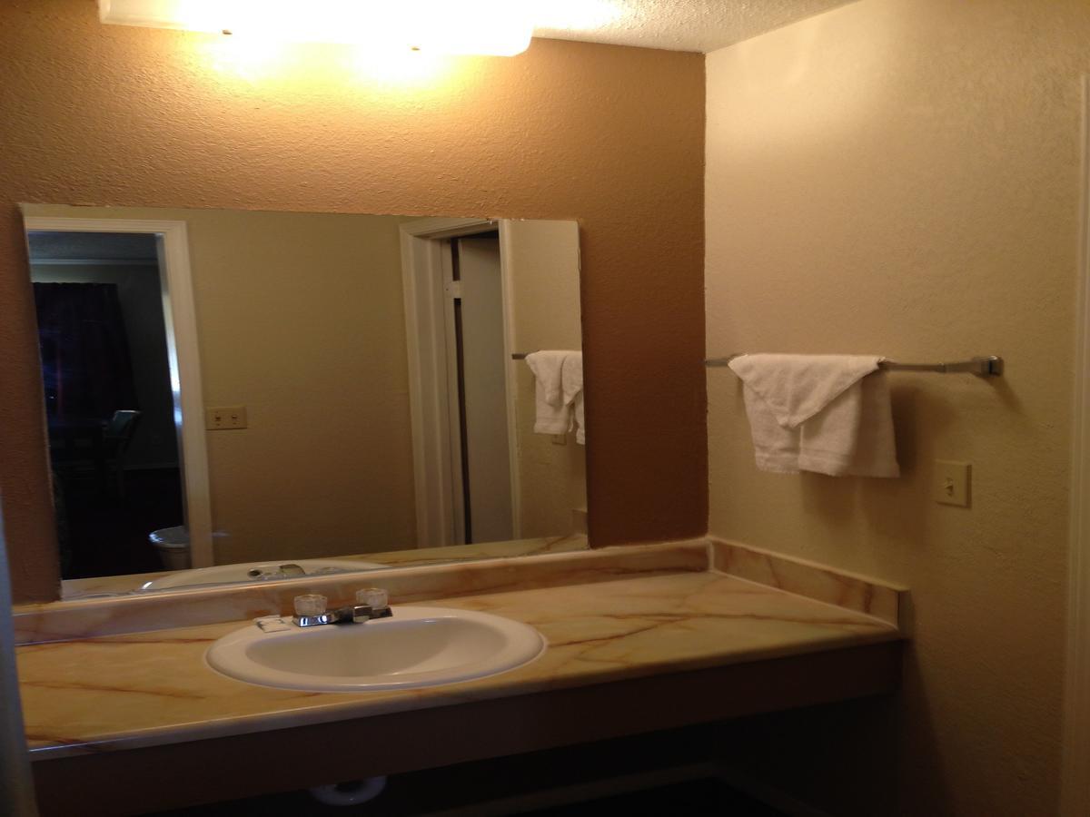 Hometown Inn And Suites Elk City Cameră foto